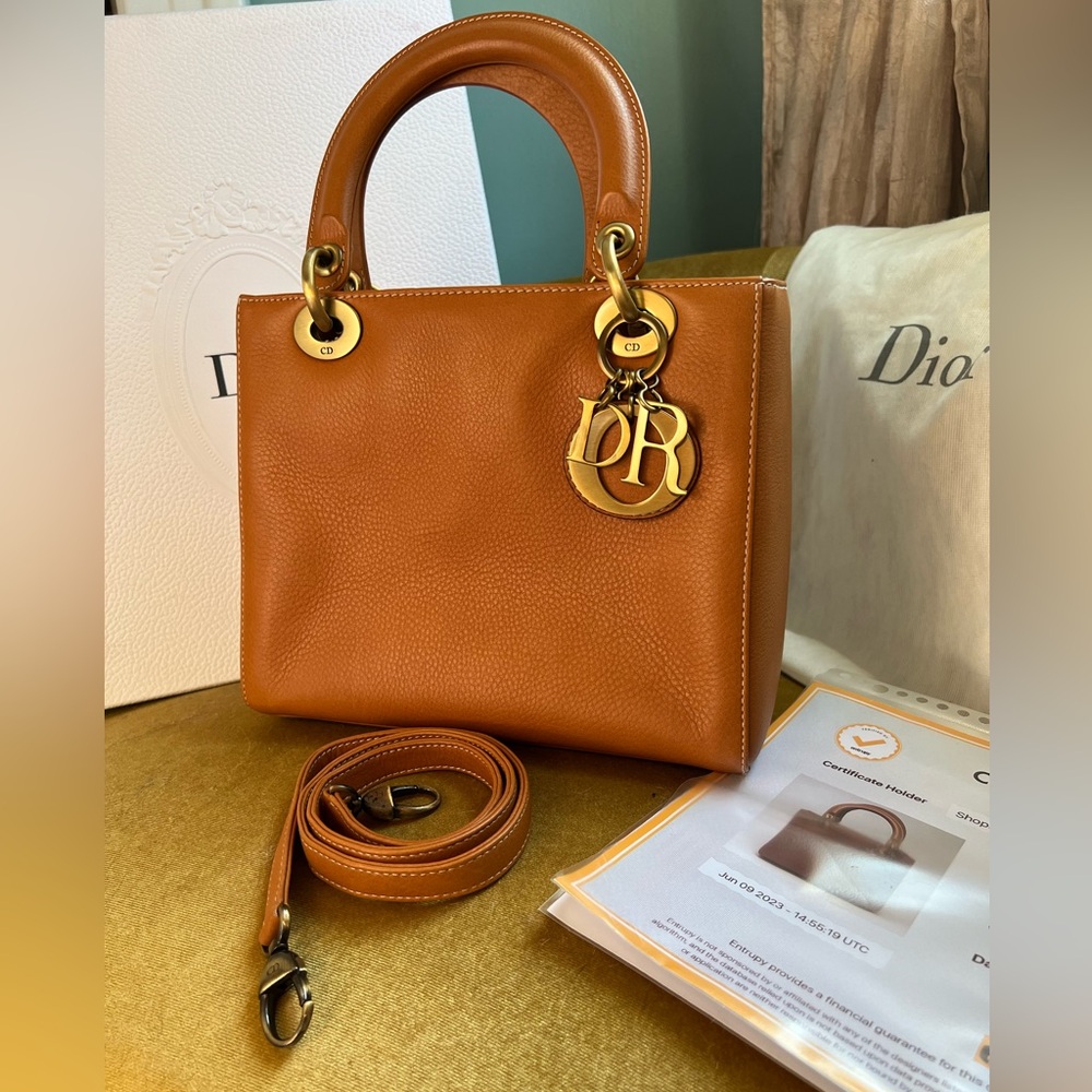 ‼️SOLD‼️Authentic CHRISTIAN LADY DIOR classic bag - Picture 3 of 15